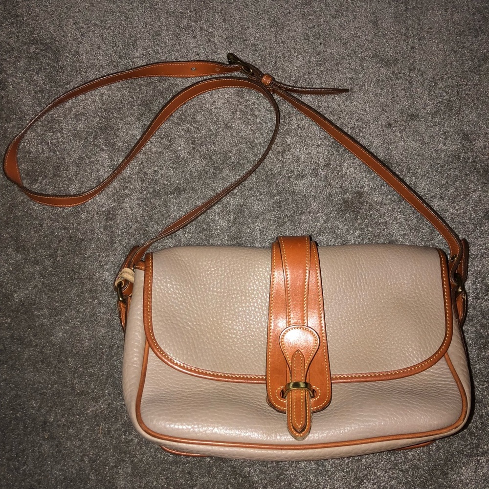 Dooney and bourke leather purse